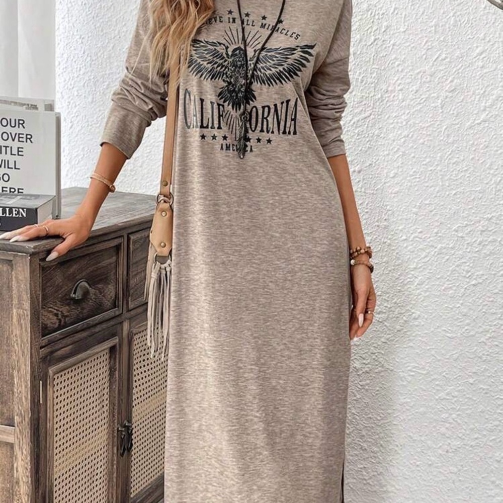 Relaxed Graphic Maxi Dress in Taupe